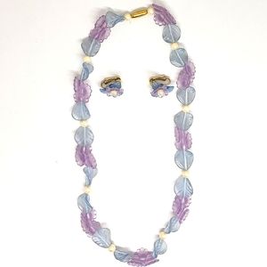 Vintage Child's / Girls Lucite Floral Motif Necklace